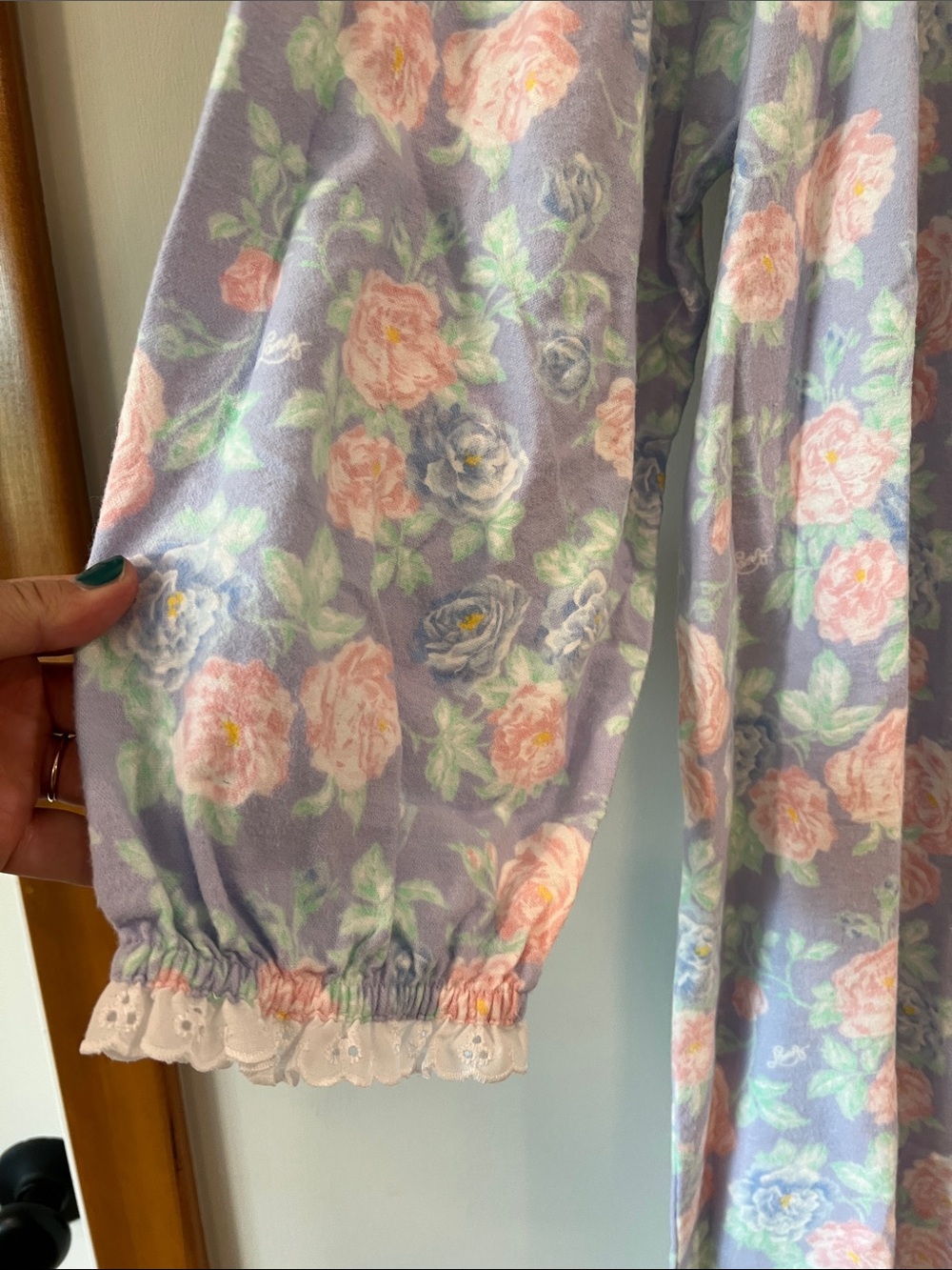 Lanz of Salzburg - Floral Flannel Cotton nightgown, Pastel Lavender & Pink, 1x - Picture 5 of 7